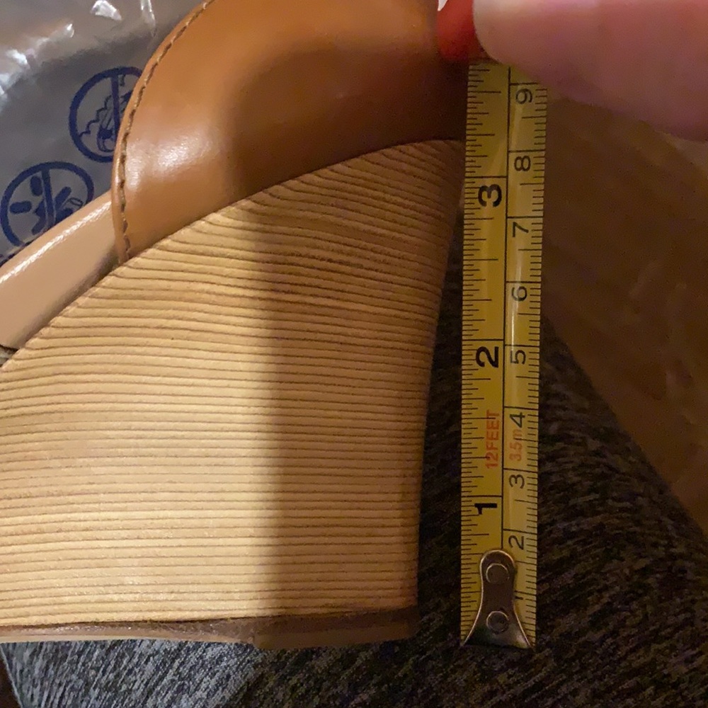 Tod's Leather Wedge Sandals - Picture 11 of 11